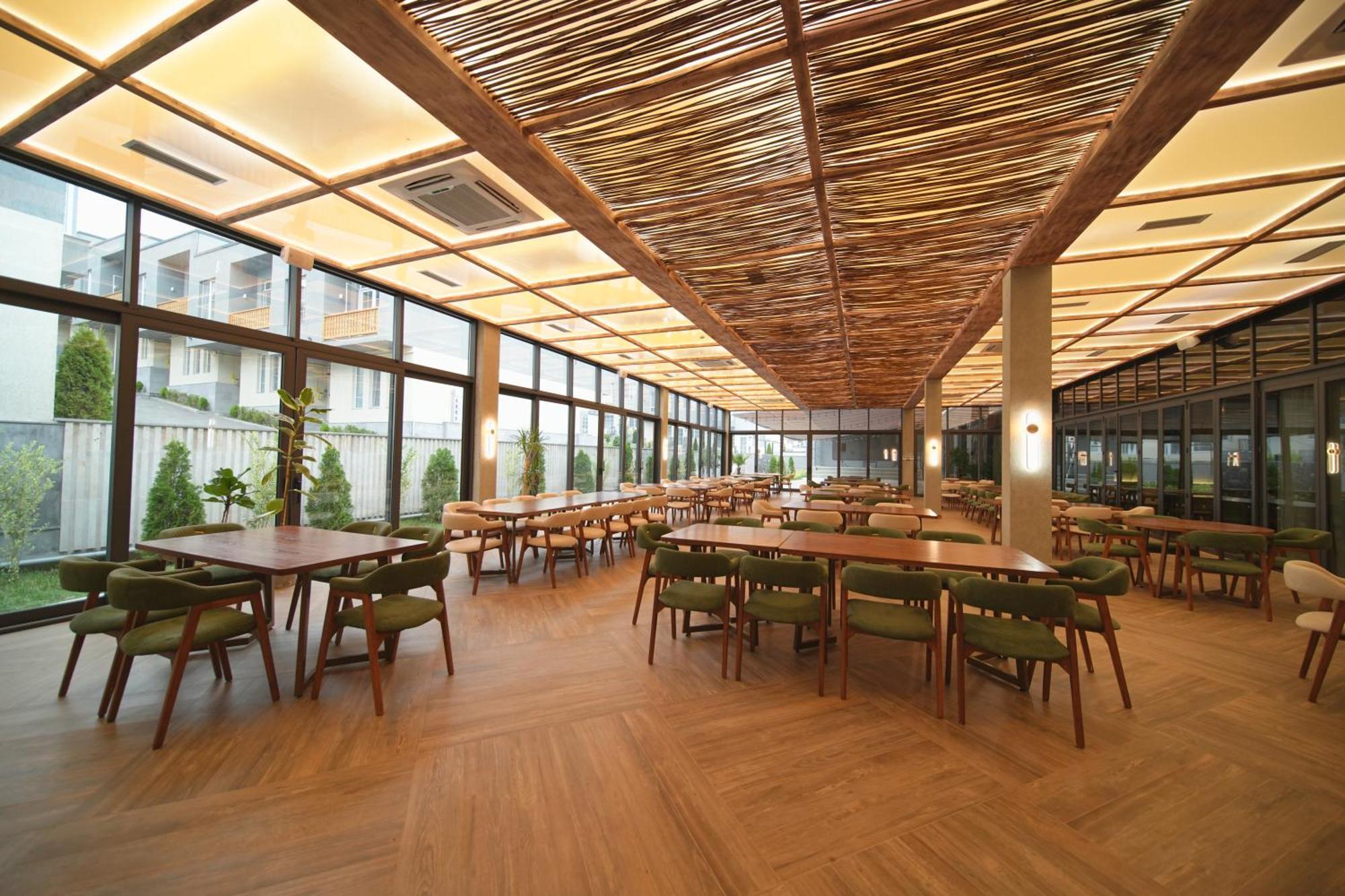 Dili Town Resort And Spa Dilijan Exteriör bild